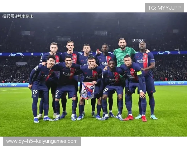 巴黎登顶法甲，姆巴佩与内马尔联手破敌！